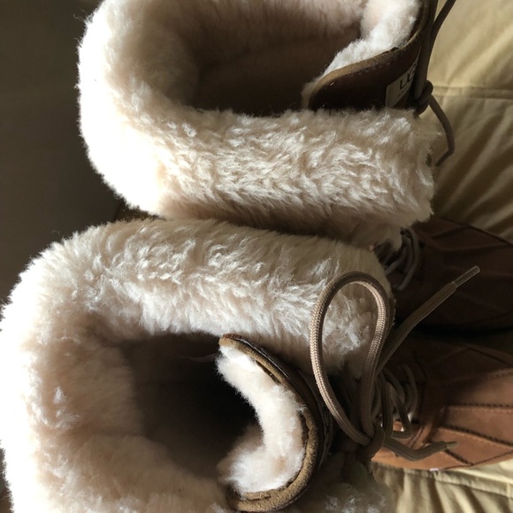 Ugg Adirondack Tall Women’s Boots - Picture 5 of 8